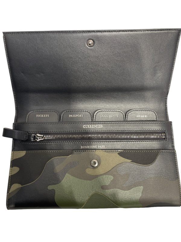 VALENTINO Clutch Bag S M Camouflage Leather GRN  For Sale